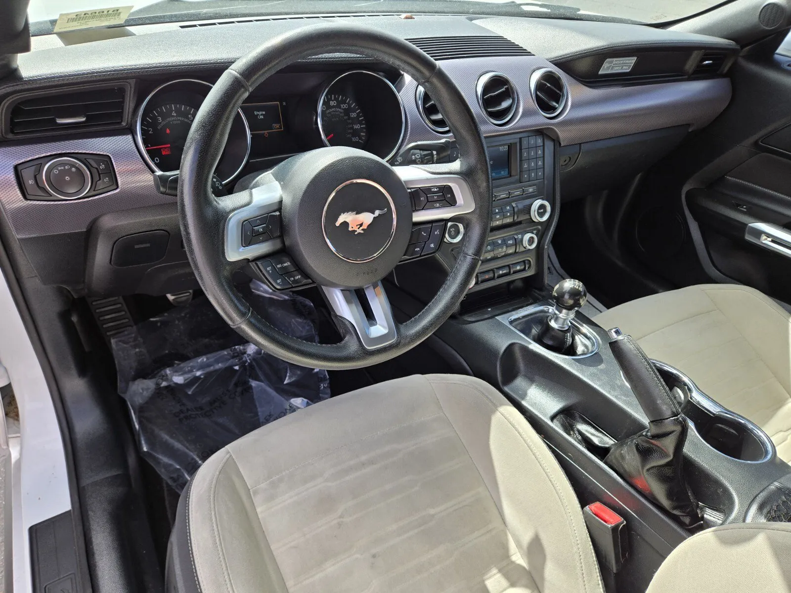 Ford Mustang photo 10