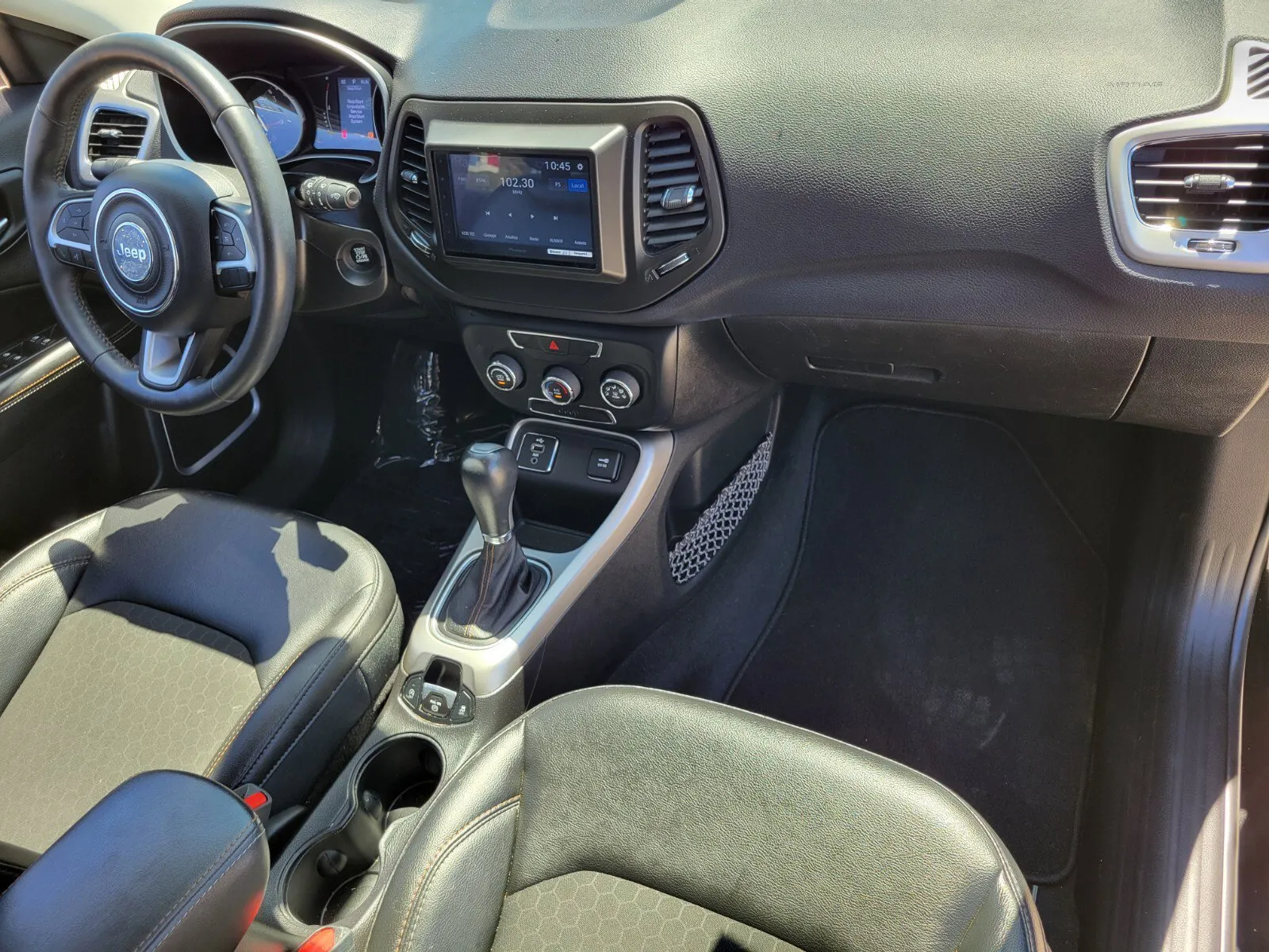 Jeep Compass photo 14