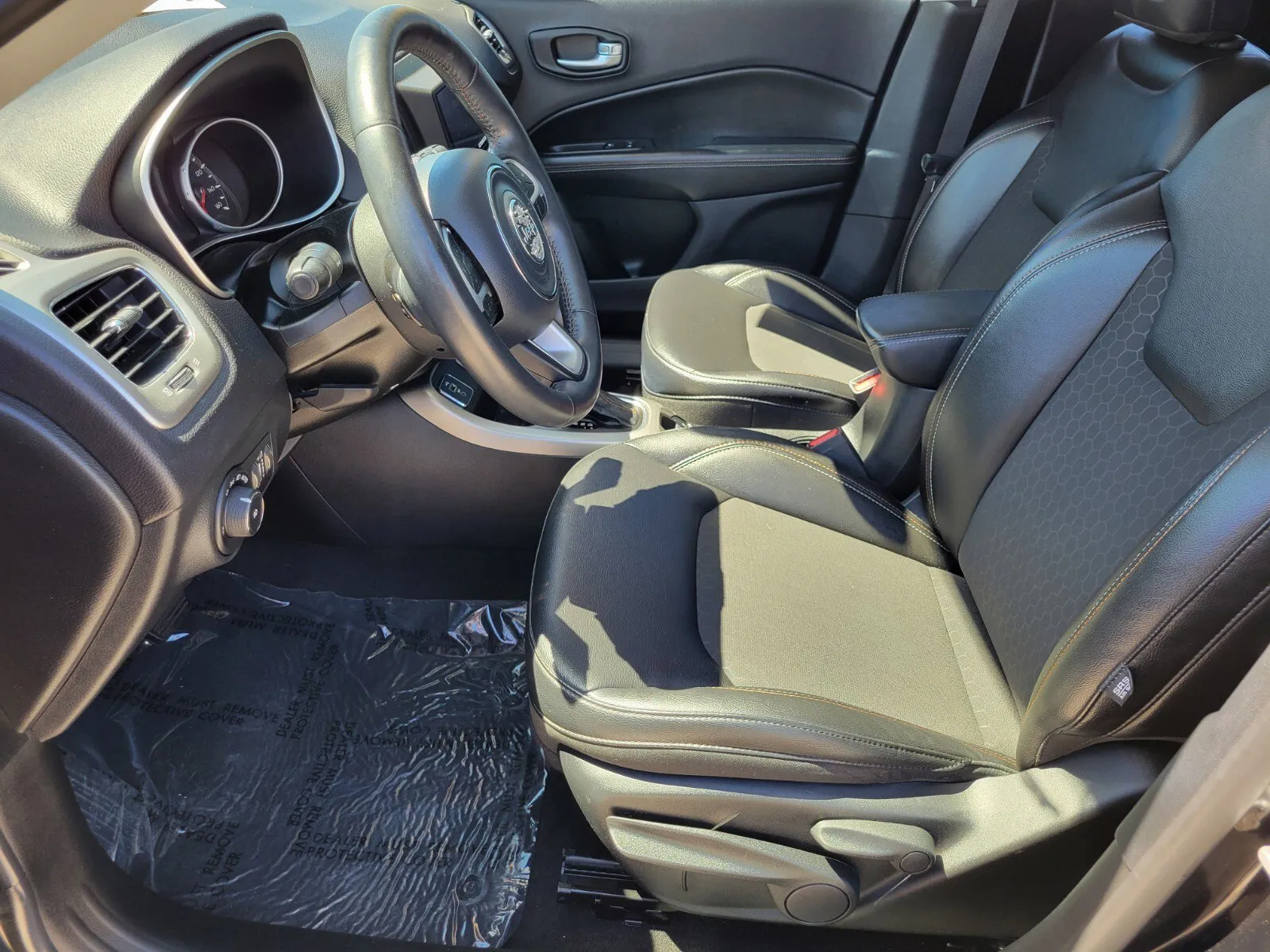Jeep Compass photo 7