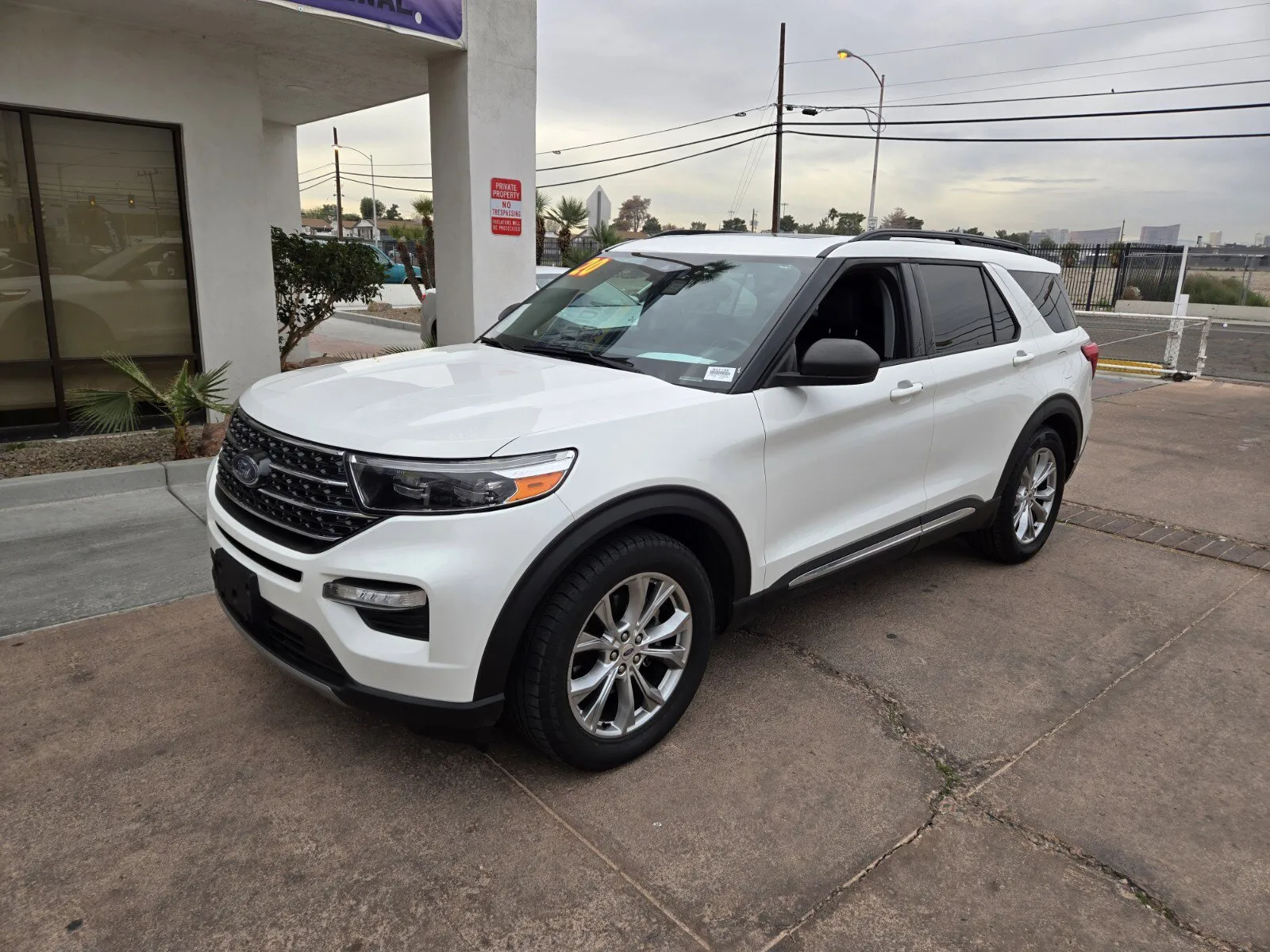 White 2020 Ford Explorer XLT for sale in Las Vegas, NV