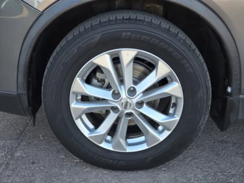 More photos of 2016 Nissan Rogue SV at Baja Auto Sales East, NV