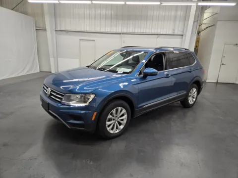 Blue 2018 Volkswagen Tiguan SE for sale in Las Vegas, NV