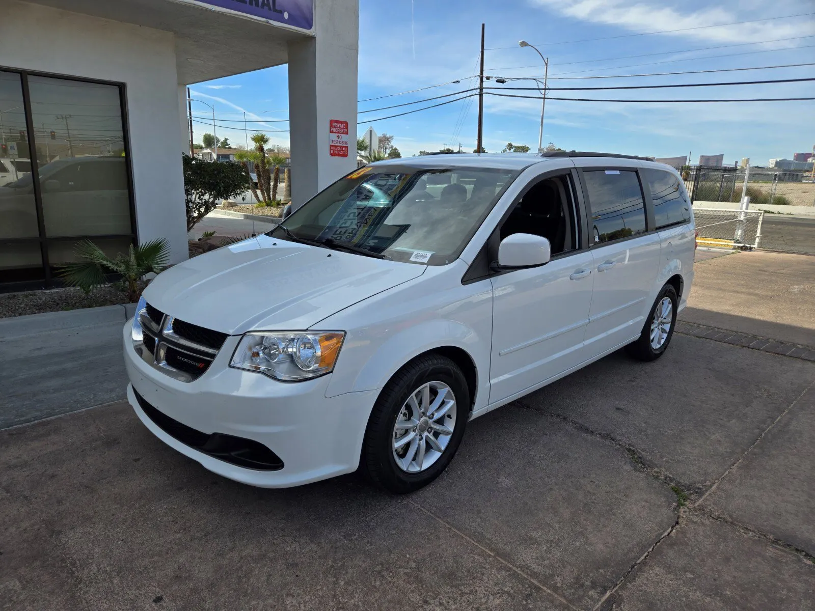 White 2013 Dodge Grand Caravan SXT for sale in Las Vegas, NV
