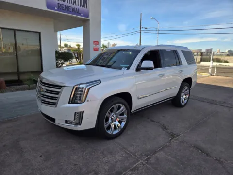 White 2019 Cadillac Escalade Platinum for sale in Las Vegas, NV