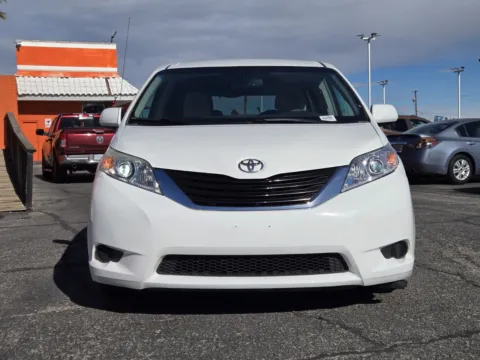 More photos of 2013 Toyota Sienna LE at Baja Auto Sales East, NV