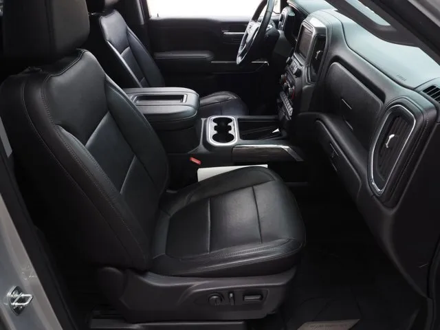 Chevrolet Silverado photo 11