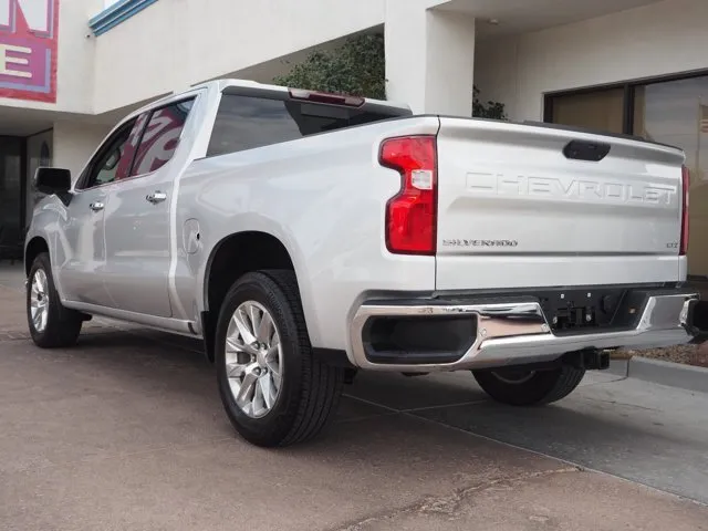 Chevrolet Silverado photo 4