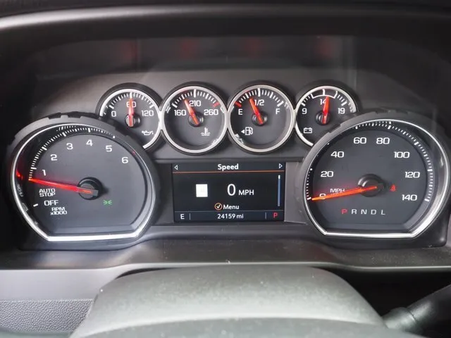 Chevrolet Silverado photo 15