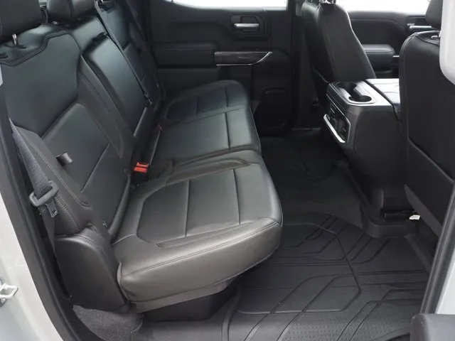 Chevrolet Silverado photo 10