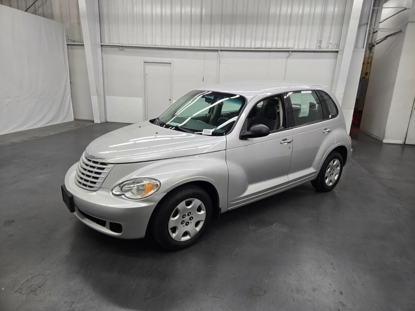 Silver 2009 Chrysler PT Cruiser 4DR BASE for sale in Las Vegas, NV
