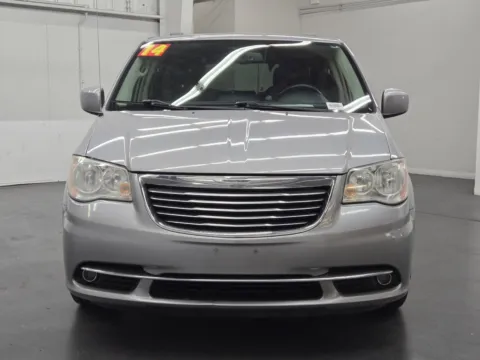 More photos of 2014 Chrysler Town & Country Touring at Baja Auto Sales East, NV