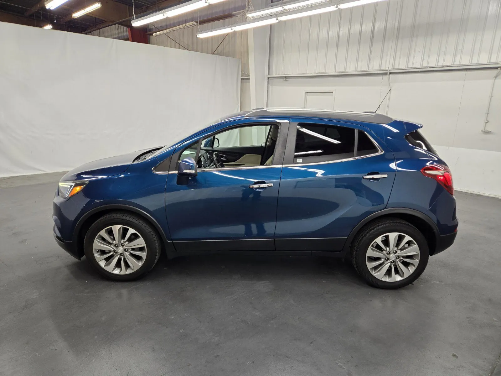 Buick Encore photo 2