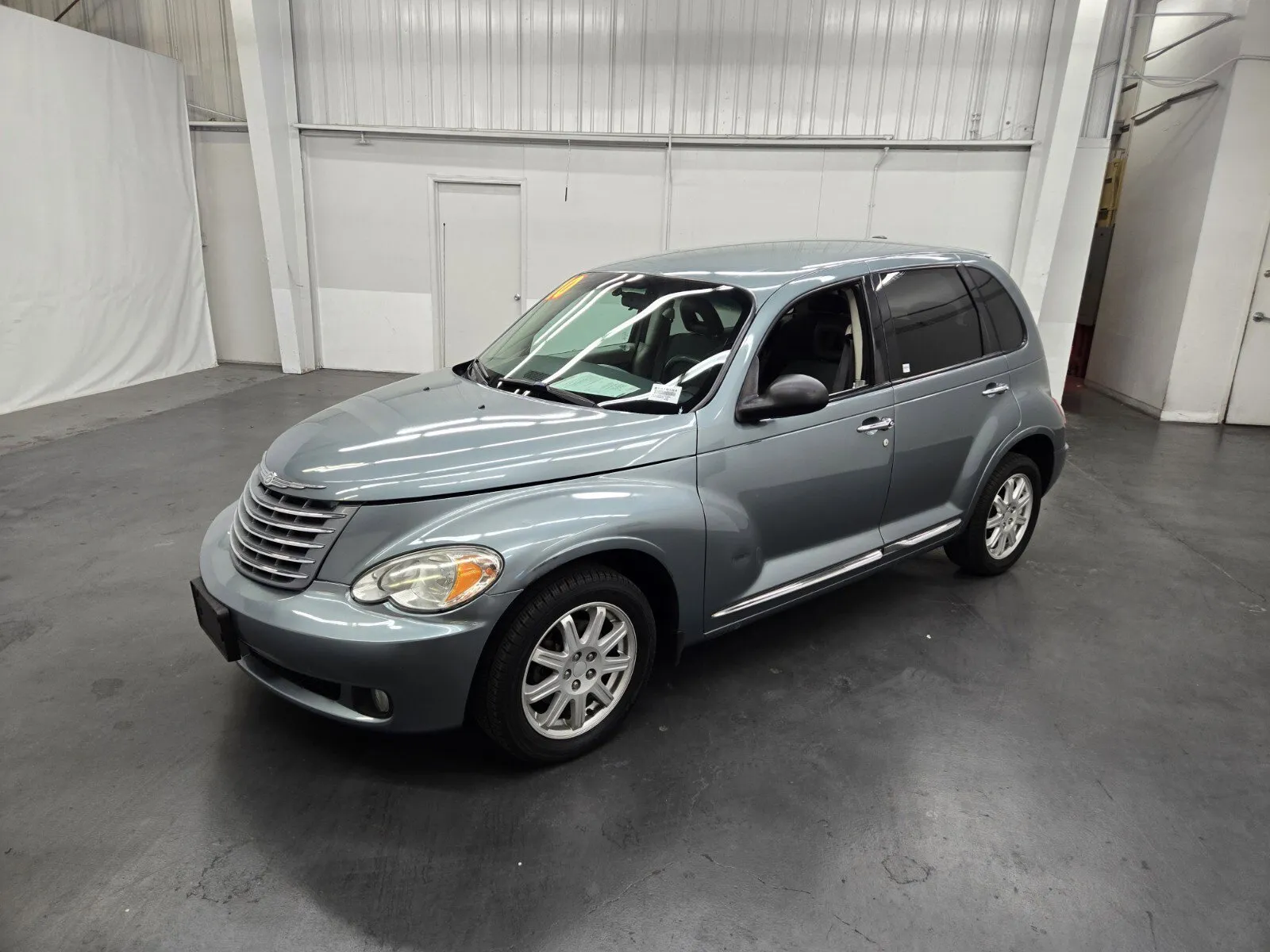 Silver 2010 Chrysler PT Cruiser Classic 4DR WGN for sale in Las Vegas, NV