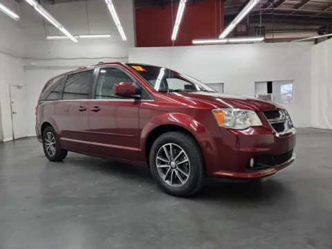 More photos of 2017 Dodge Grand Caravan SXT at Baja Auto Sales East, NV