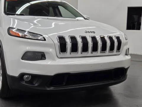 More photos of 2016 Jeep Cherokee Latitude at Baja Auto Sales East, NV