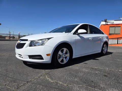 White 2013 Chevrolet Cruze 1LT for sale in Las Vegas, NV