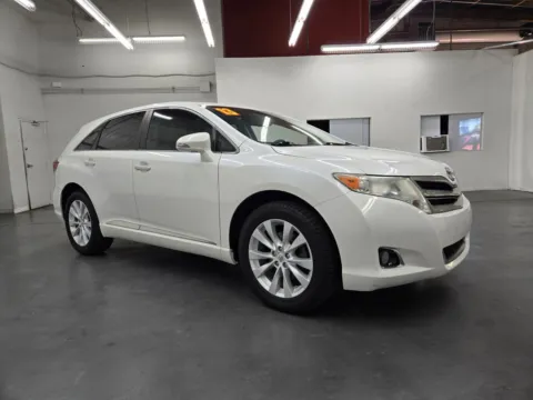 More photos of 2013 Toyota Venza XLE at Baja Auto Sales East, NV