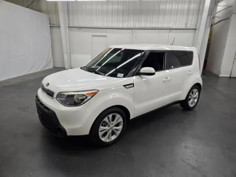 White 2015 Kia Soul + for sale in Las Vegas, NV