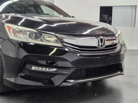 More photos of 2017 Honda Accord Sedan Sport at Baja Auto Sales East, NV