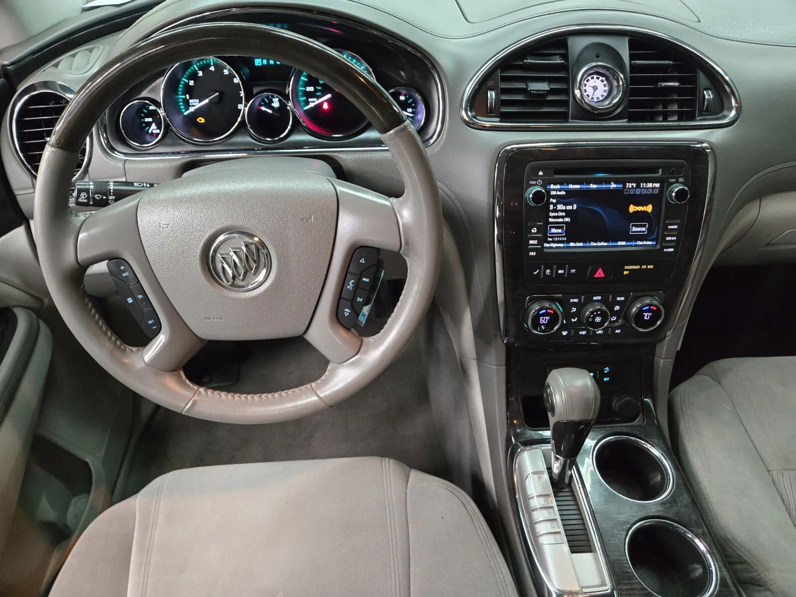 Buick Enclave photo 10
