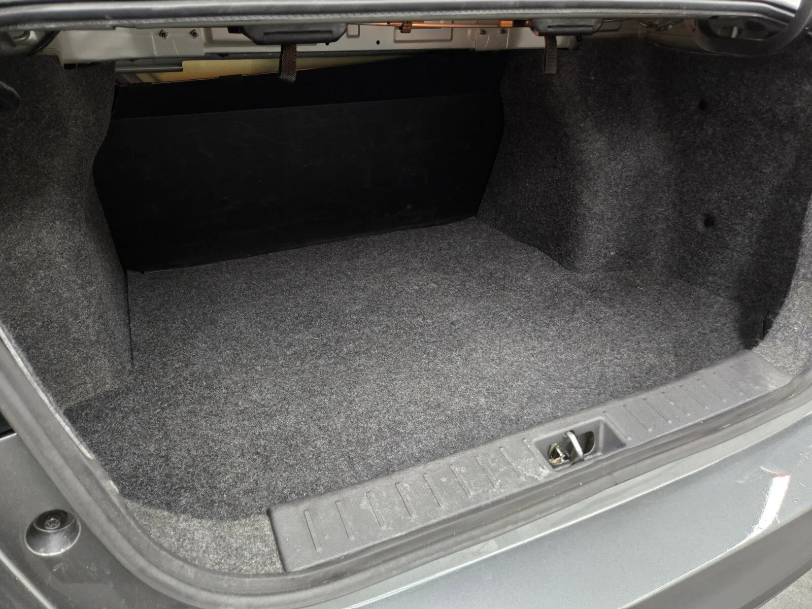 Nissan Versa photo 9