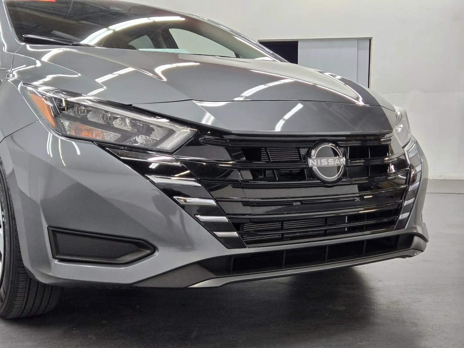 Nissan Versa photo 4