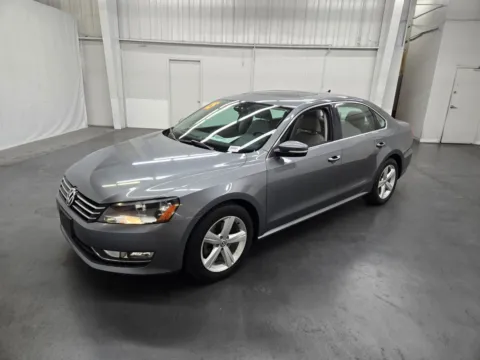 Gray 2015 Volkswagen Passat 1.8T LIMITED EDIT for sale in Las Vegas, NV