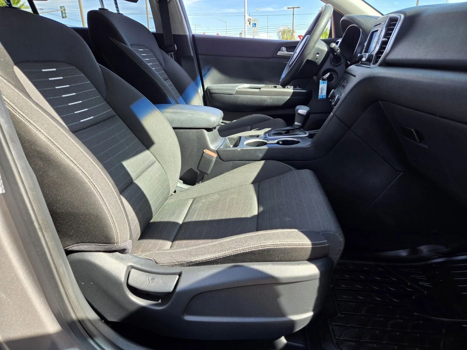 Kia Sportage photo 11