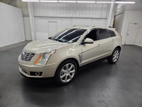 Silver 2015 Cadillac SRX Premium Collection for sale in Las Vegas, NV