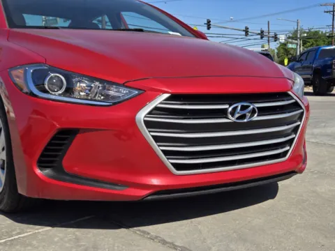 More photos of 2018 Hyundai Elantra SE at Baja Auto Sales East, NV
