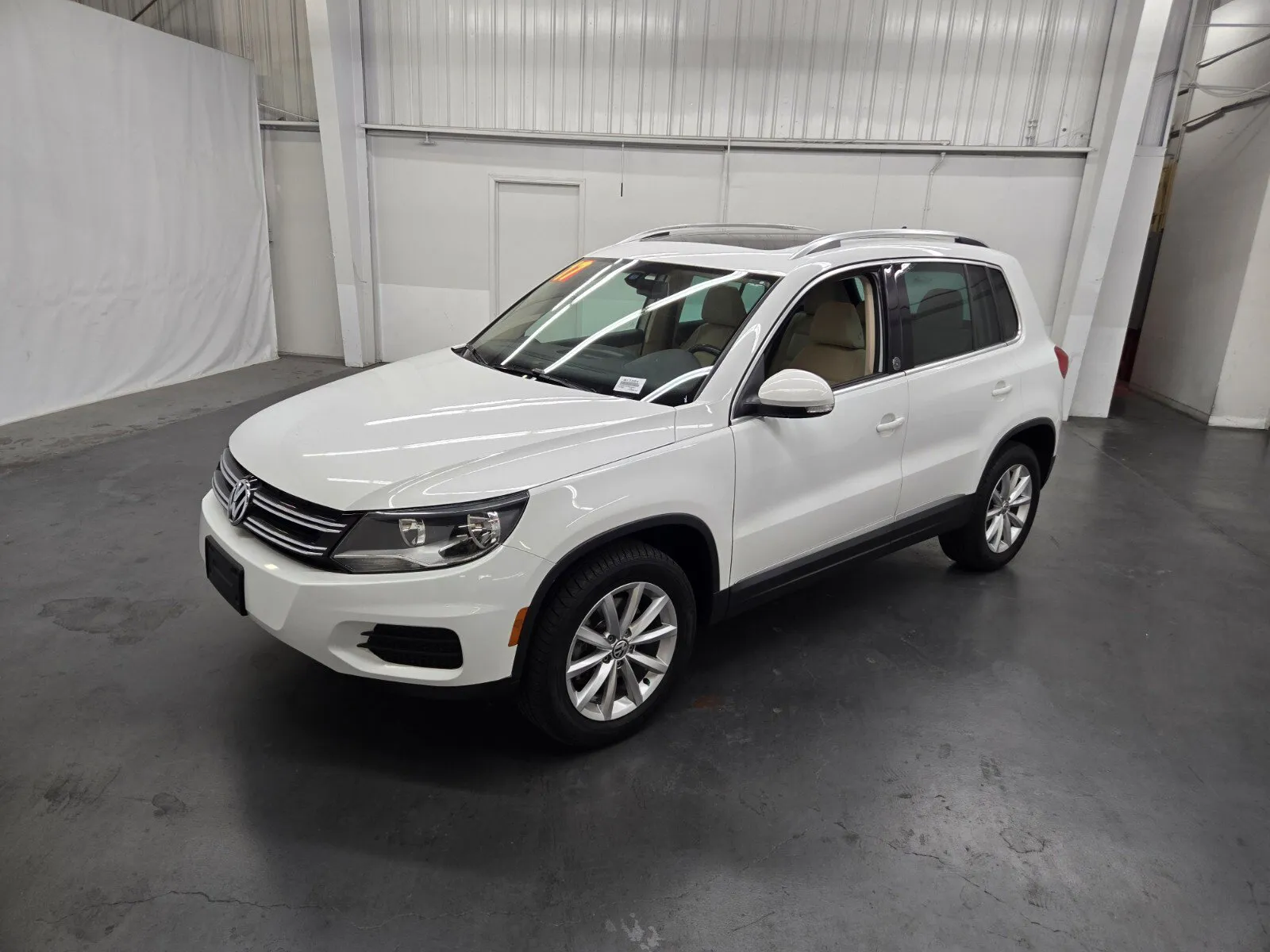 White 2017 Volkswagen Tiguan Wolfsburg Edition for sale in Las Vegas, NV