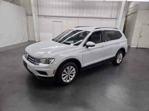 Silver 2018 Volkswagen Tiguan SE for sale in Las Vegas, NV