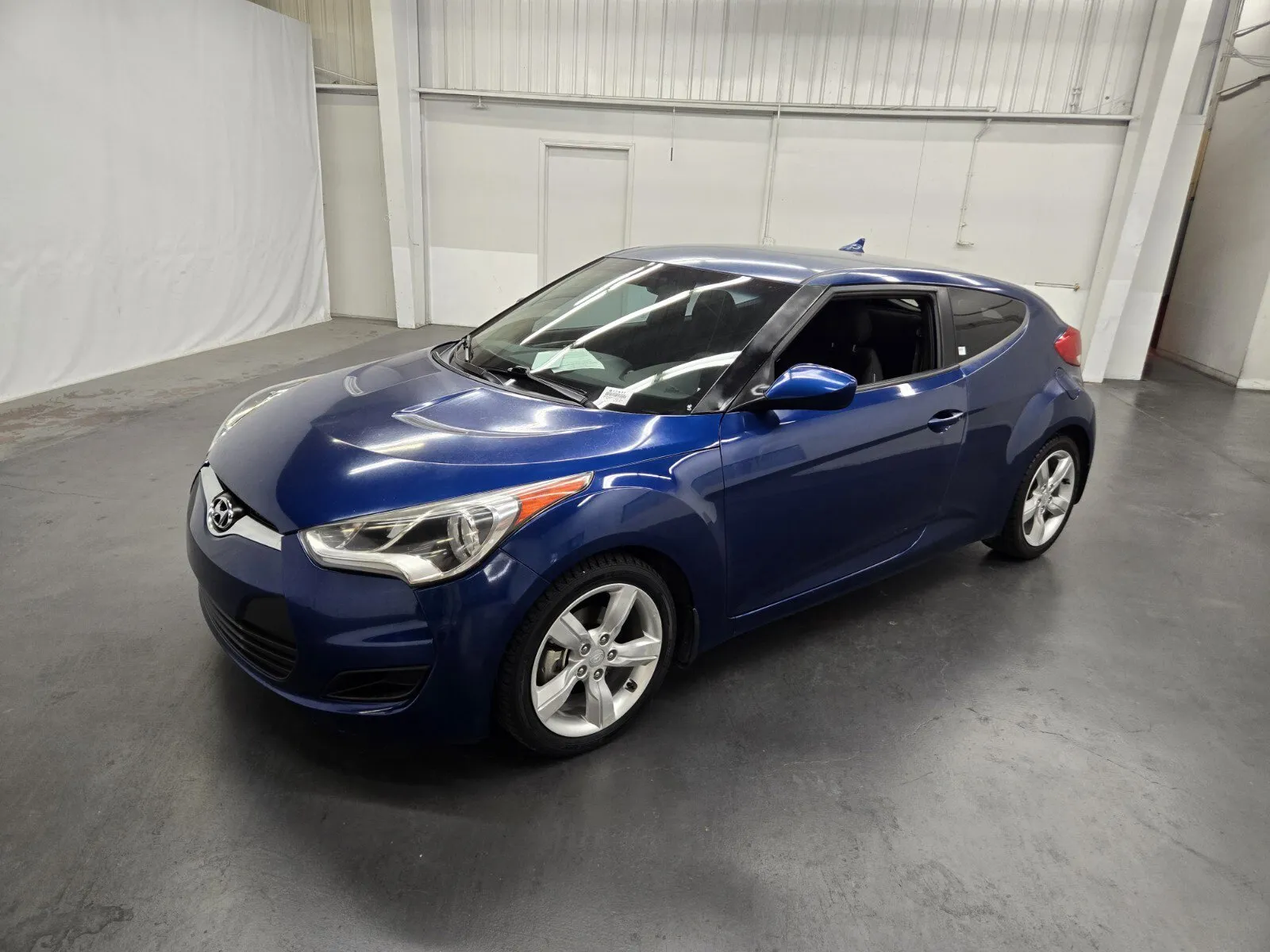 Blue 2015 Hyundai Veloster 3DR CPE AT for sale in Las Vegas, NV