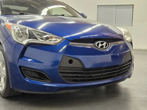 More photos of 2015 Hyundai Veloster 3DR CPE AT at Baja Auto Sales East, NV
