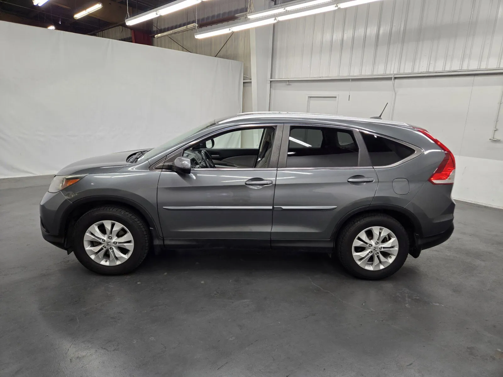 Honda CR-V photo 2