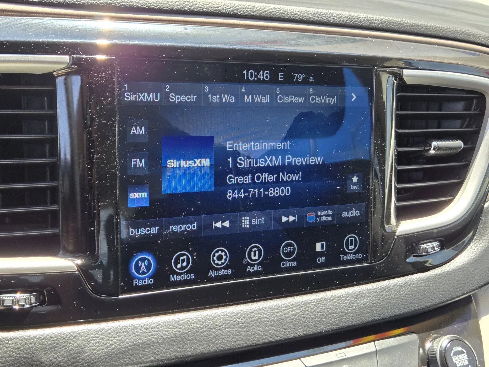 Chrysler Pacifica photo 18
