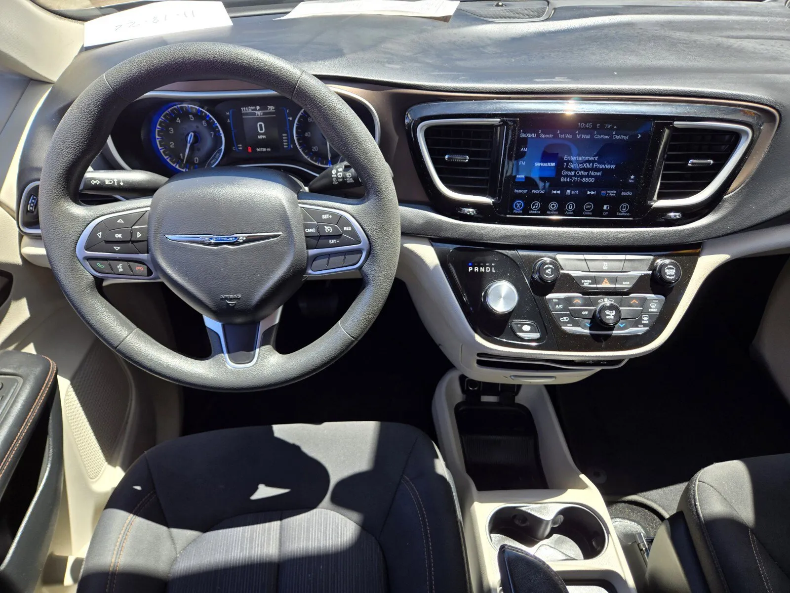 Chrysler Pacifica photo 10