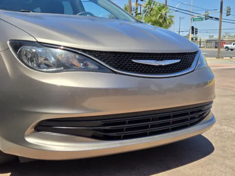 More photos of 2017 Chrysler Pacifica Touring at Baja Auto Sales East, NV