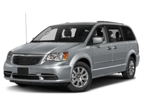 White 2015 Chrysler Town & Country Touring for sale in Las Vegas, NV