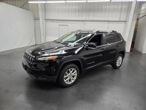 Black 2018 Jeep Cherokee Latitude for sale in Las Vegas, NV
