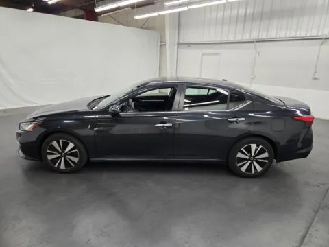Photos of 2022 Nissan Altima 2.5 SV for sale in Las Vegas, NV at Baja Auto Sales East