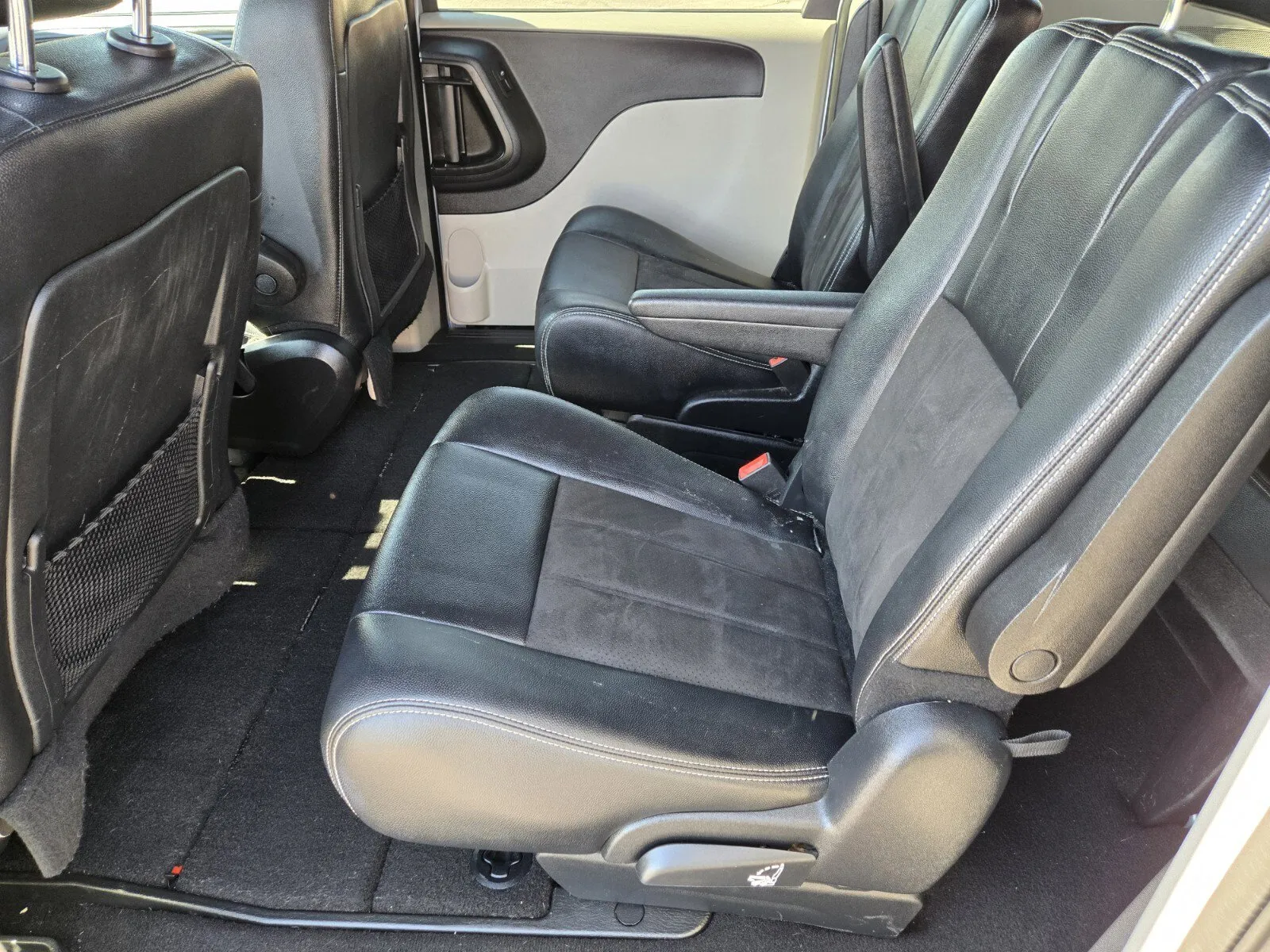 Dodge Grand Caravan photo 8