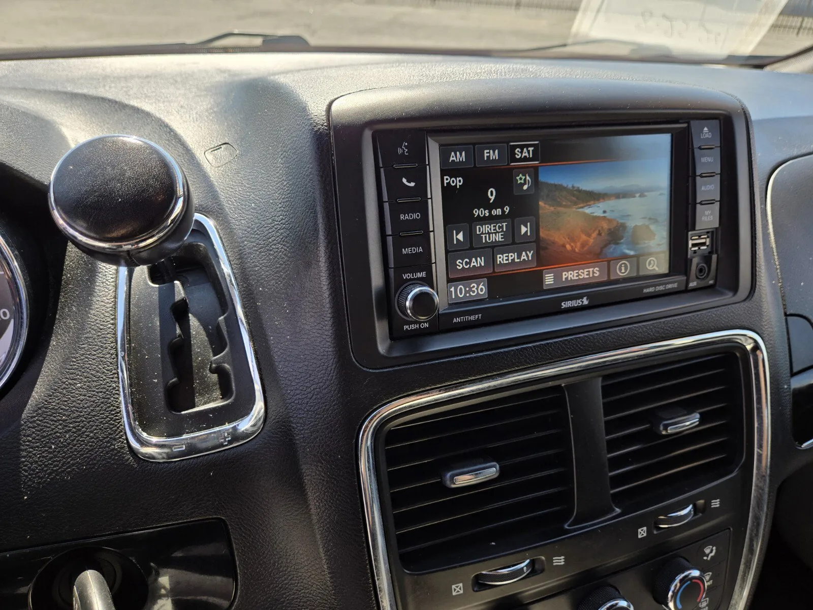 Dodge Grand Caravan photo 18
