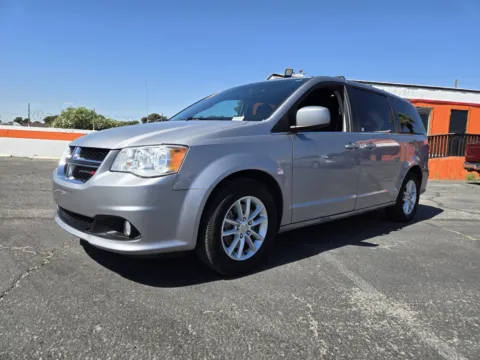 Silver 2020 Dodge Grand Caravan SXT for sale in Las Vegas, NV