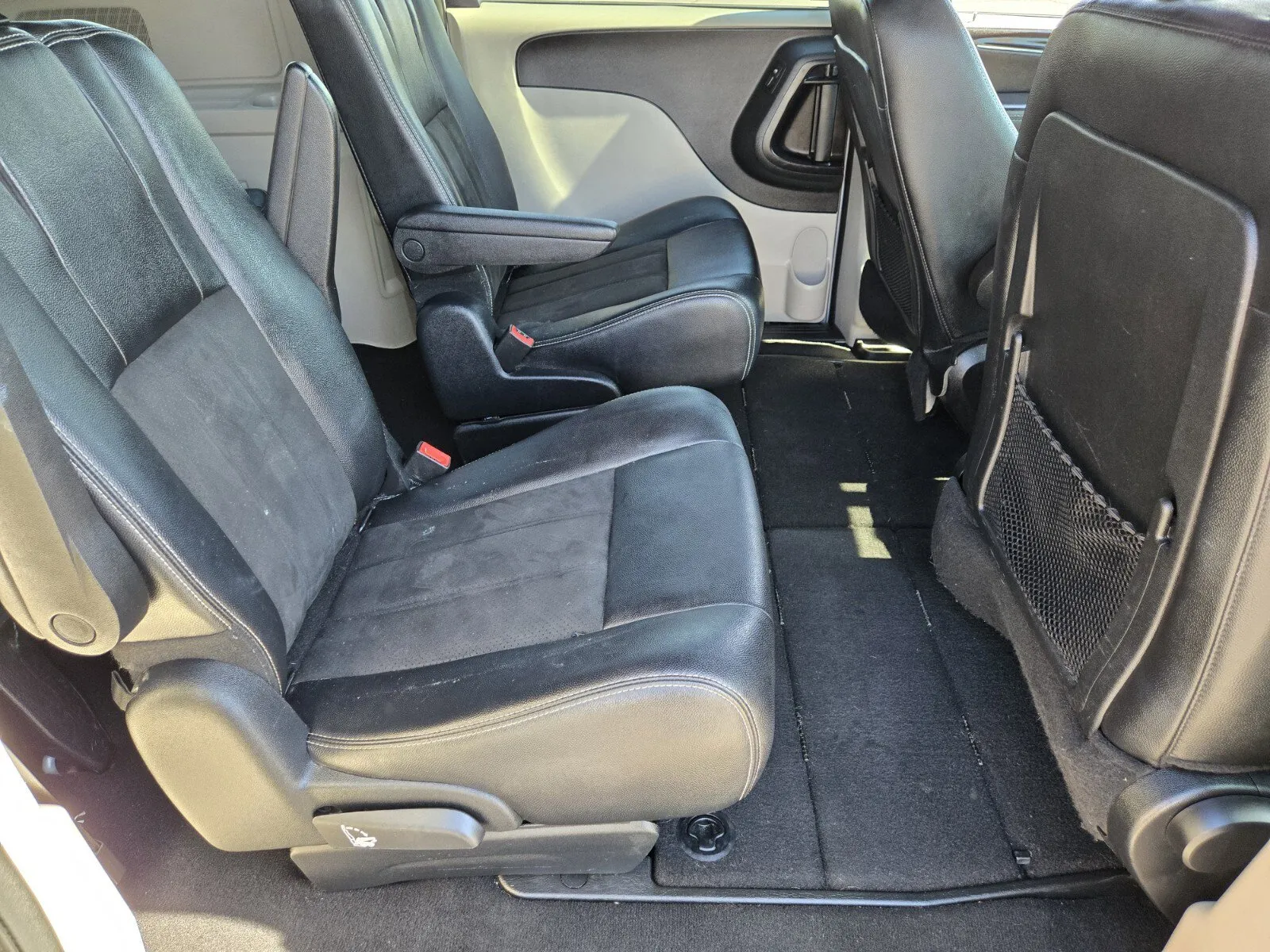 Dodge Grand Caravan photo 12