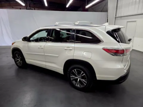 Another view of 2016 Toyota Highlander XLE for sale in Las Vegas, NV at Baja Auto Sales East