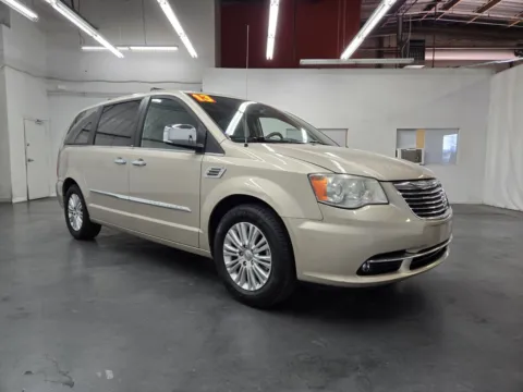 More photos of 2013 Chrysler Town & Country Limited at Baja Auto Sales East, NV