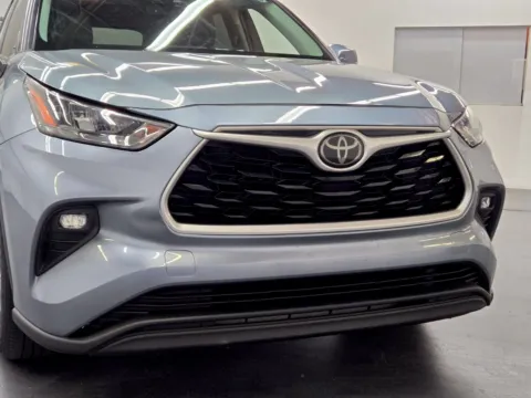 More photos of 2020 Toyota Highlander XLE at Baja Auto Sales East, NV