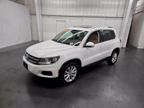 White 2017 Volkswagen Tiguan Wolfsburg Edition for sale in Las Vegas, NV