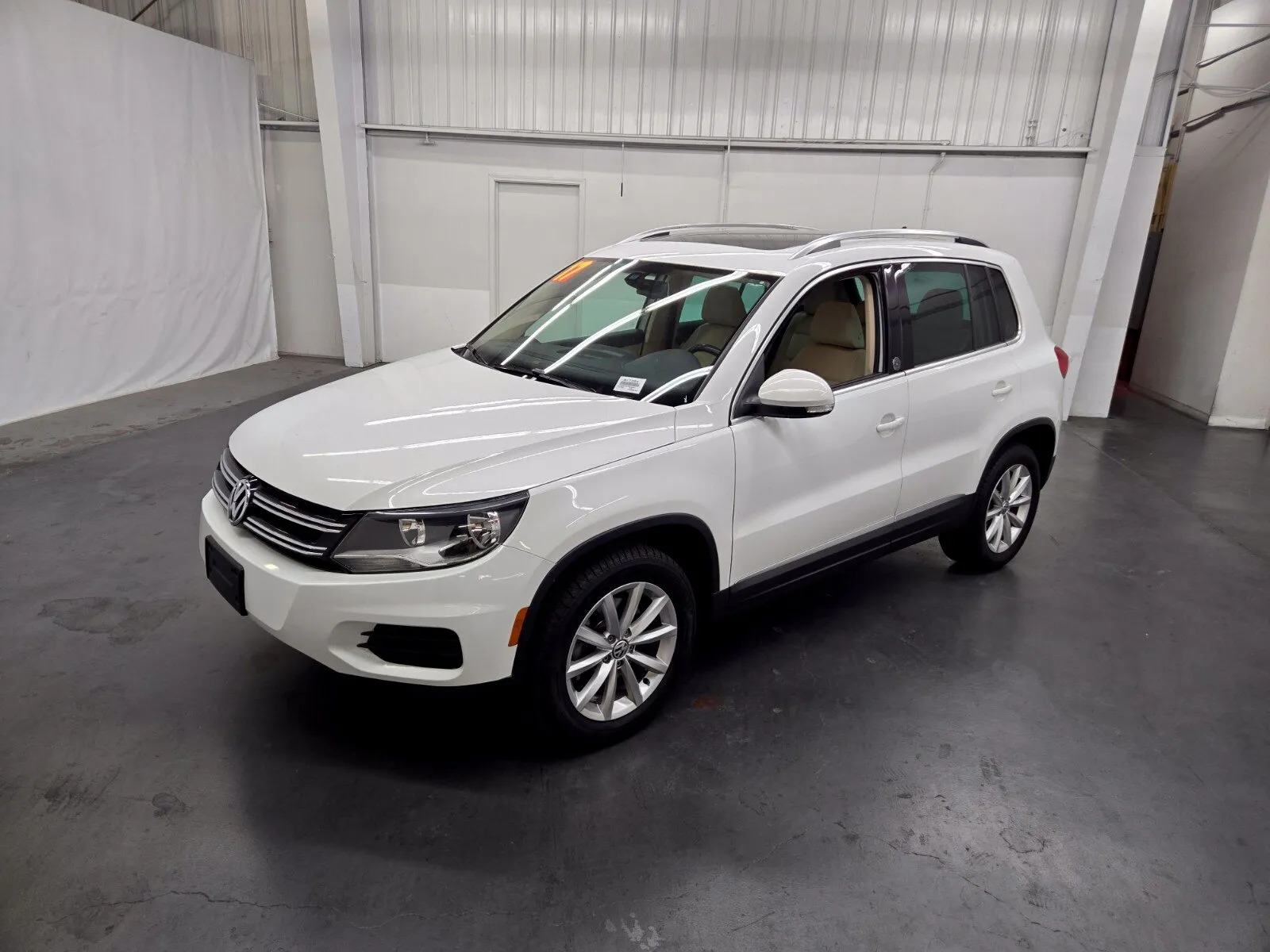 White 2017 Volkswagen Tiguan Wolfsburg Edition for sale in Las Vegas, NV